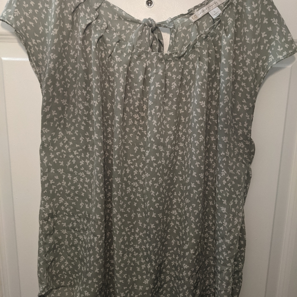 Floral print blouse